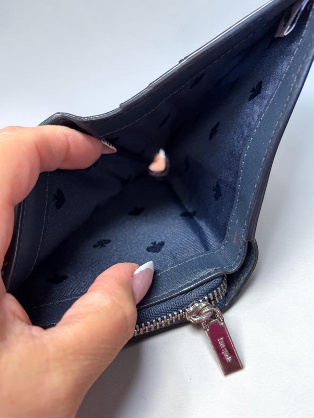 kate spade Two-Tone Blue and Cream Zip Around Wallet - Picture 7 of 11